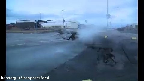ایجاد شکاف ترسناک در ایسلند در اثر فعالیت های آتش فشانی