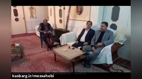 عیادت جمعی ازمداحان مجمع الذاکرین نایین مصاحبی مدیرجلسه